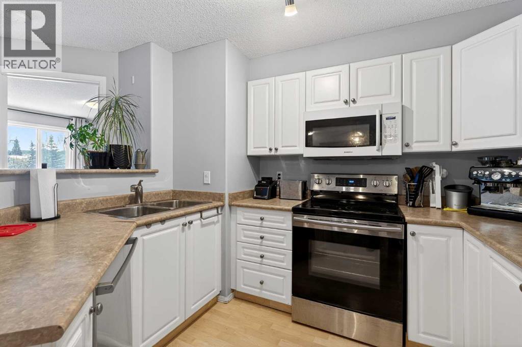 206, 2000 Citadel Meadow Point NW, Calgary, Alberta  T3G 5N5 - Photo 8 - A2348101