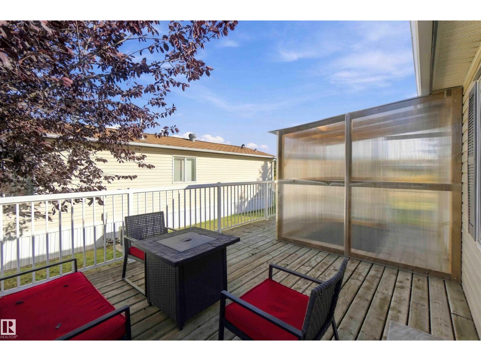 442 Oak Wood CR NW