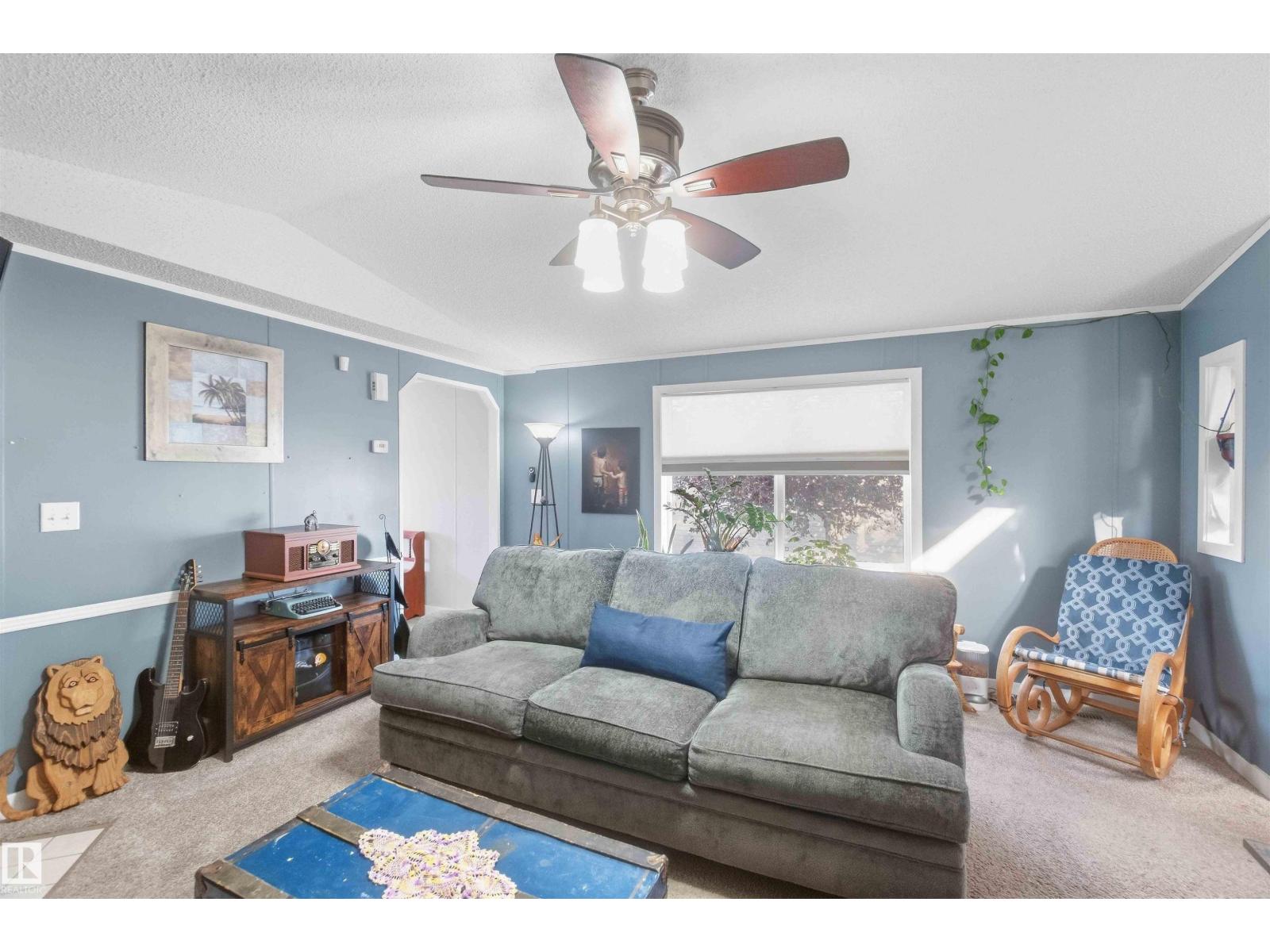 442 Oak Wood CR NW
