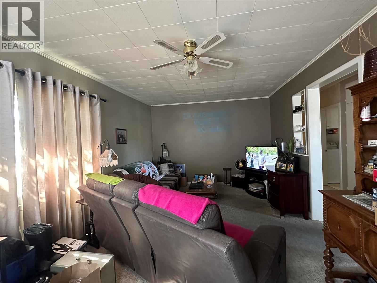 5952 Okanagan Street, Oliver, British Columbia  V0H 1T0 - Photo 8 - 10400078
