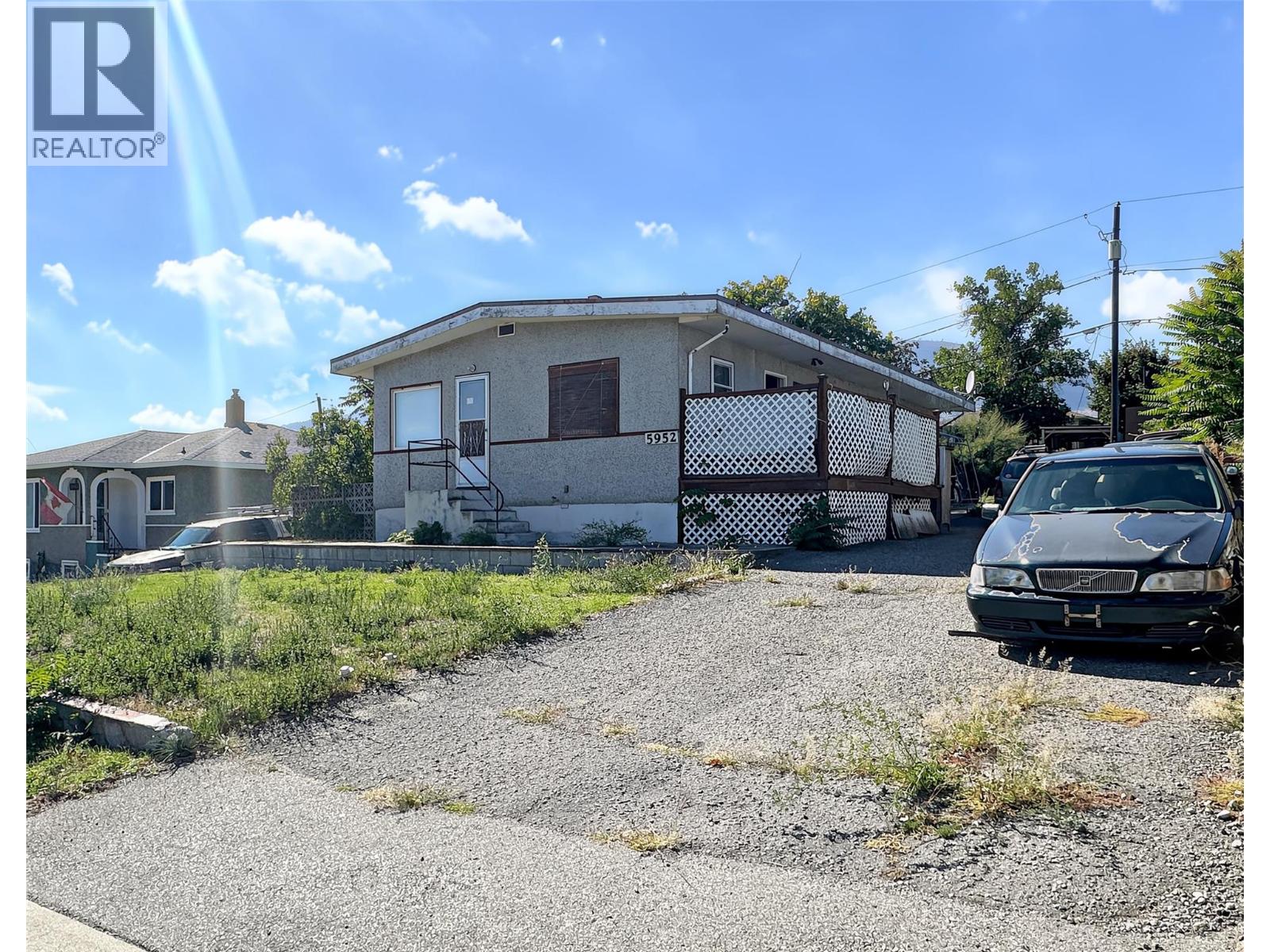 5952 Okanagan Street, Oliver, British Columbia