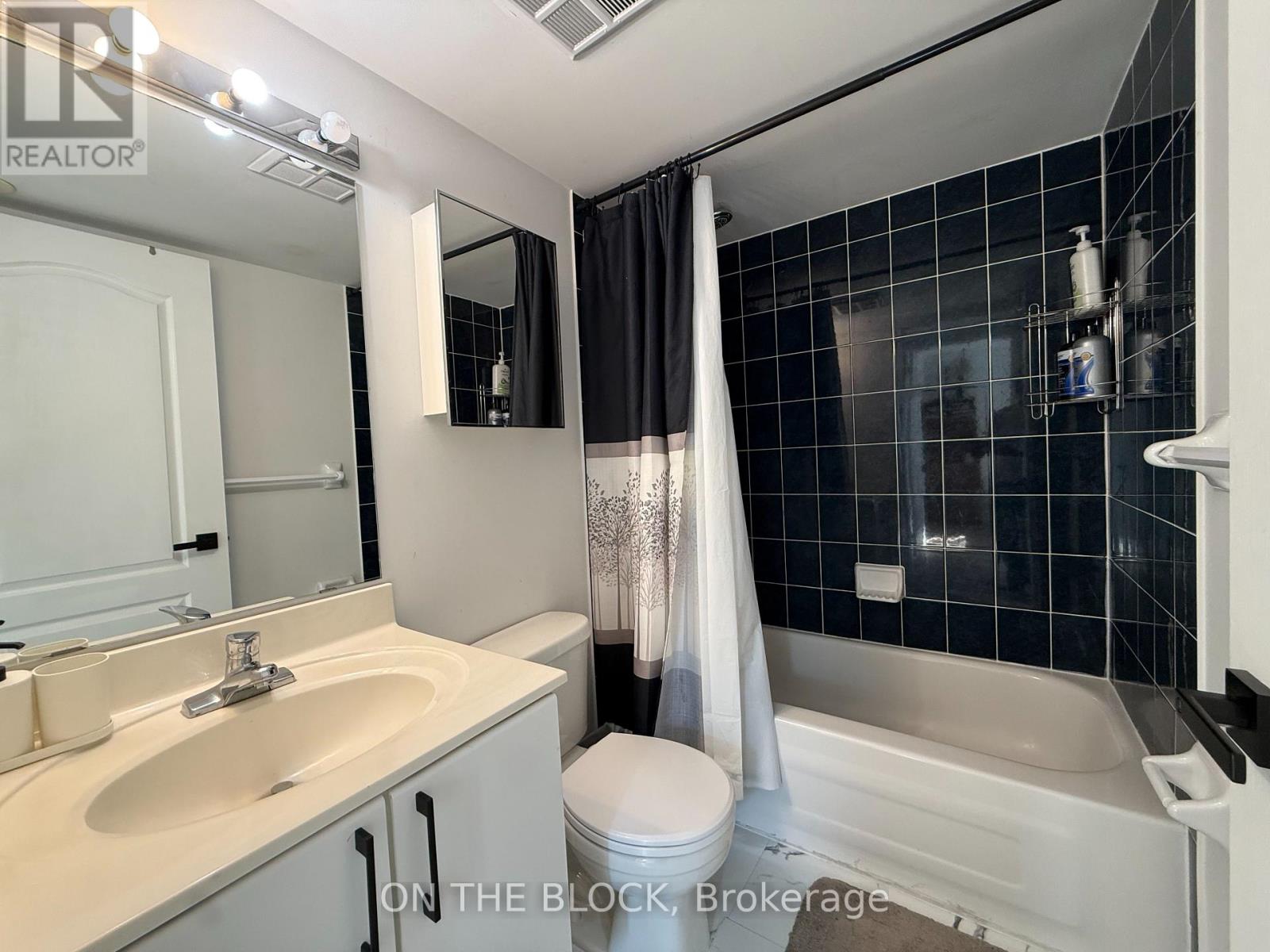 223 - 28 Douro Street, Toronto (Niagara), Ontario  M6K 3M4 - Photo 15 - C13876536