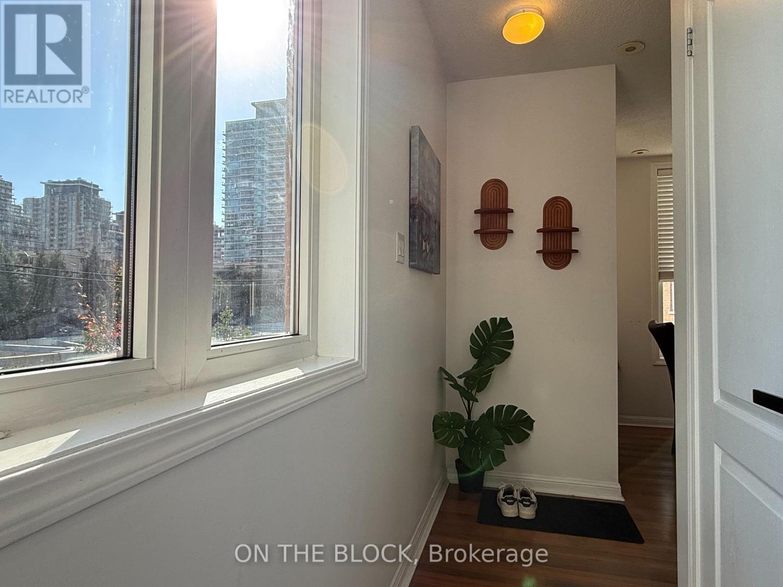 223 - 28 Douro Street, Toronto (Niagara), Ontario  M6K 3M4 - Photo 4 - C13876536