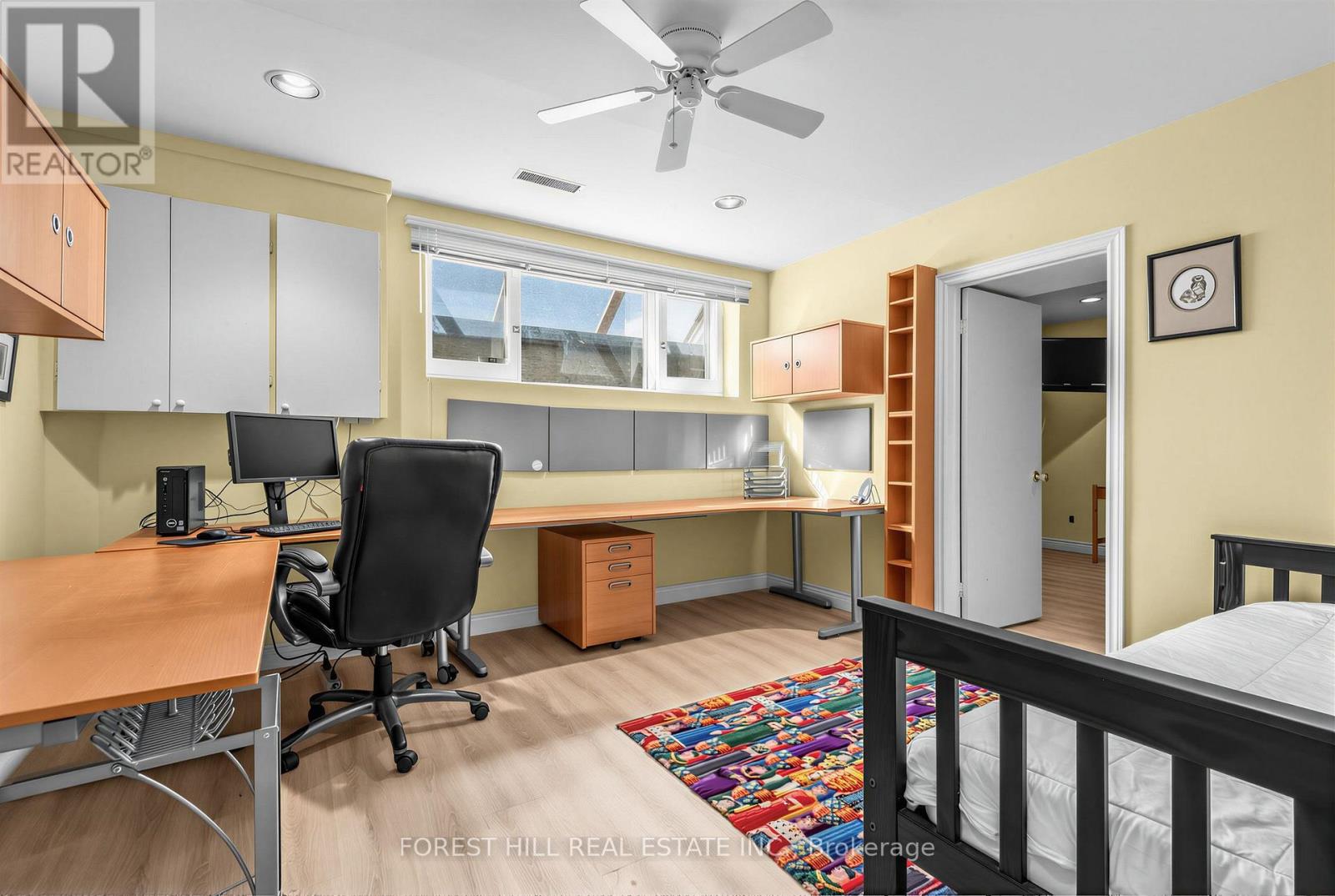 4 Abrams Place, Toronto (St. Andrew-Windfields), Ontario  M2L 1W8 - Photo 21 - C13876718