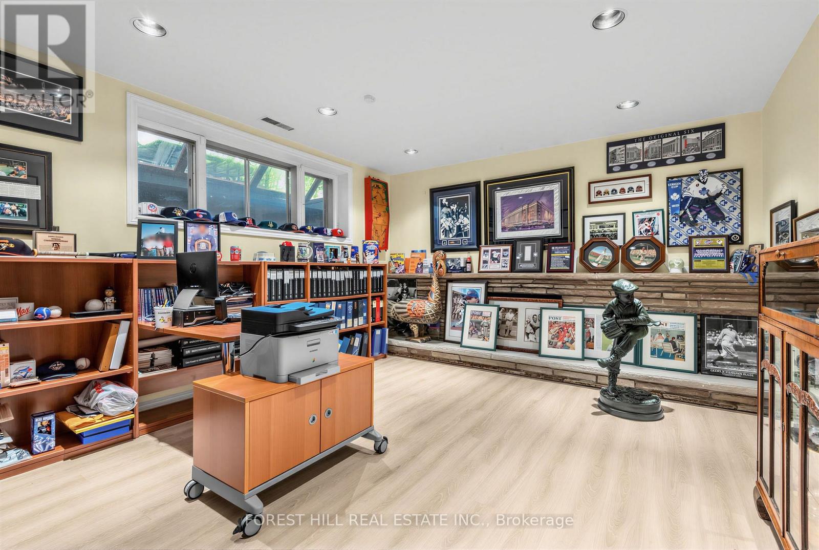 4 Abrams Place, Toronto (St. Andrew-Windfields), Ontario  M2L 1W8 - Photo 24 - C13876718