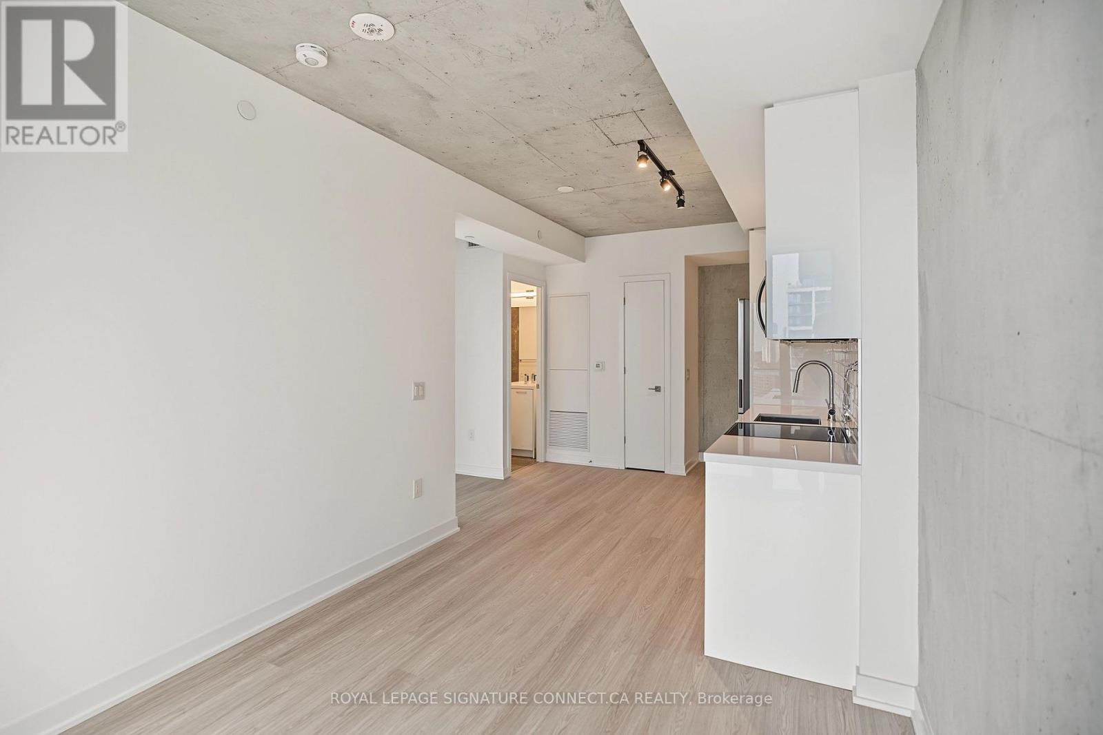 1907 - 284 King Street E, Toronto (Moss Park), Ontario  M5A 1K4 - Photo 8 - C13876750