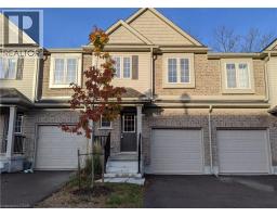 50 PINNACLE Drive Unit# 52, kitchener, Ontario