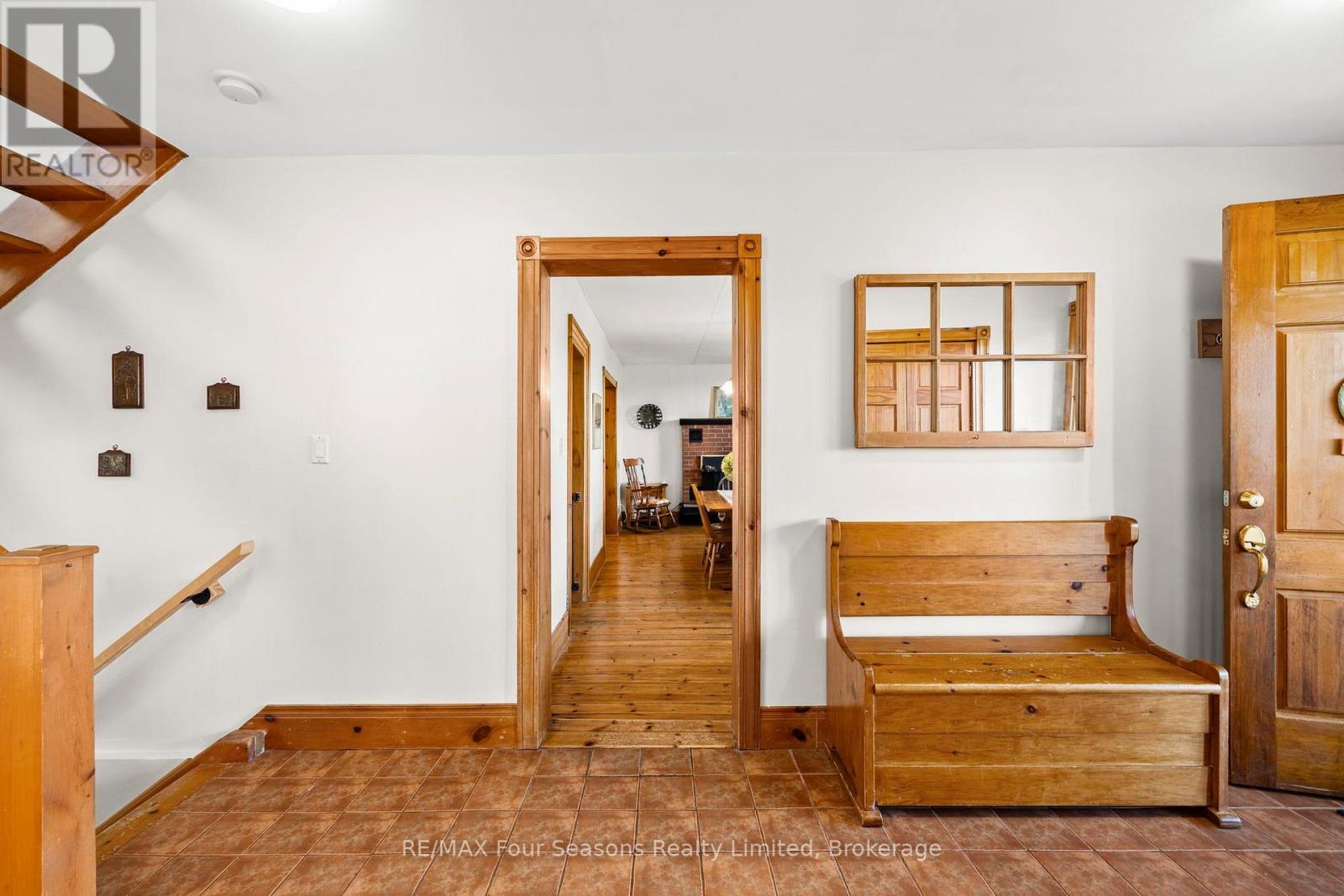 529685 Pretty River Rd. Townline N, Blue Mountains, Ontario N0H 2P0 - Photo 10 - X13876712
