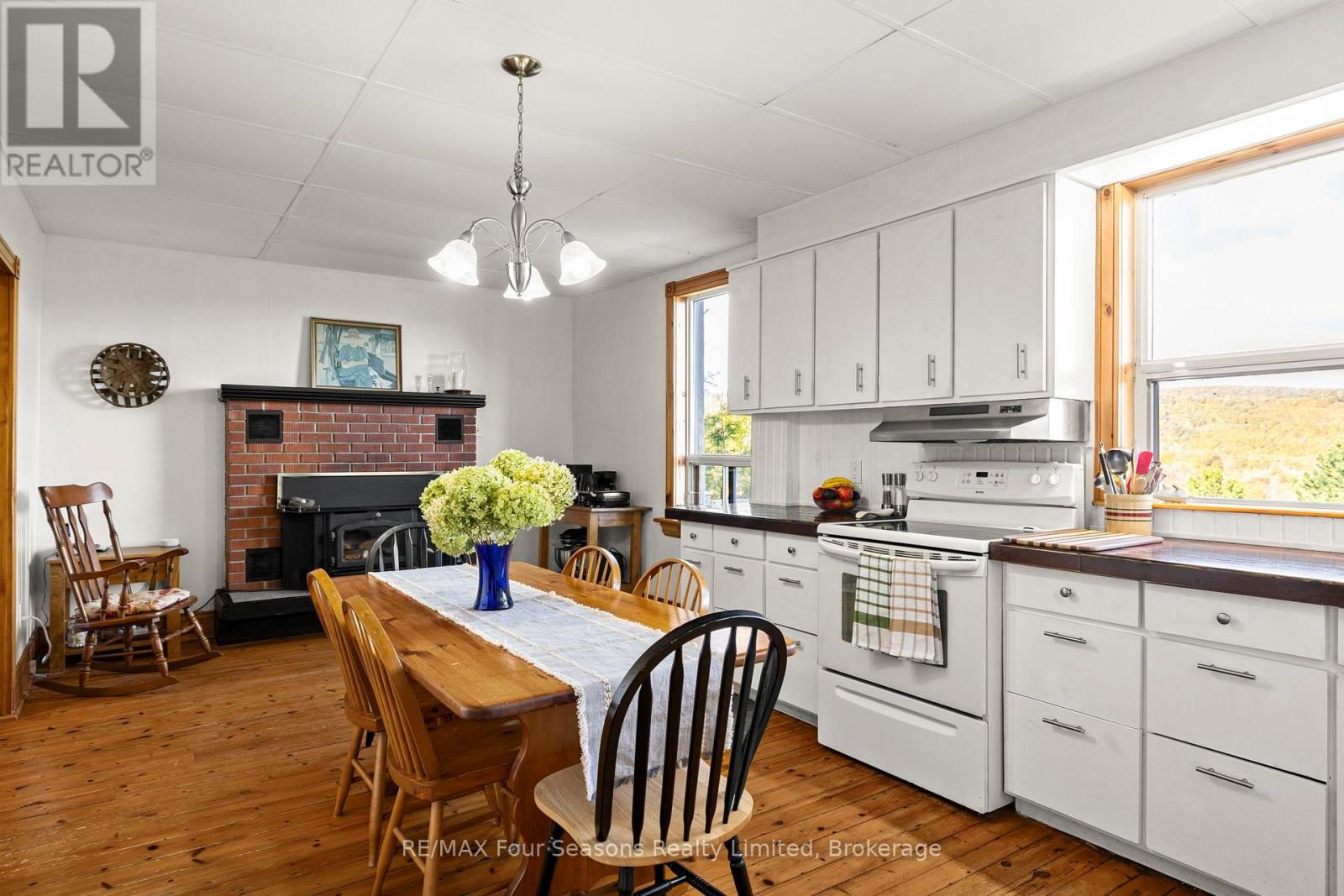 529685 Pretty River Rd. Townline N, Blue Mountains, Ontario N0H 2P0 - Photo 15 - X13876712