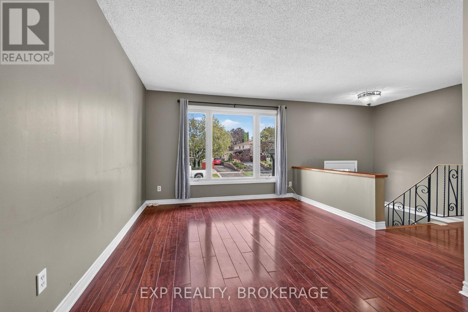 585 Gavin Court, Kingston, Ontario K7M 8B8 - Photo 4 - X13876474