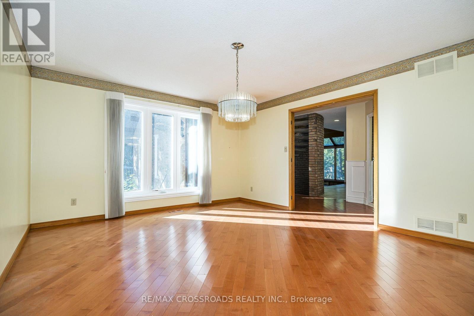 1910 Fairport Road, Pickering, Ontario  L1V 1T4 - Photo 15 - E13876618