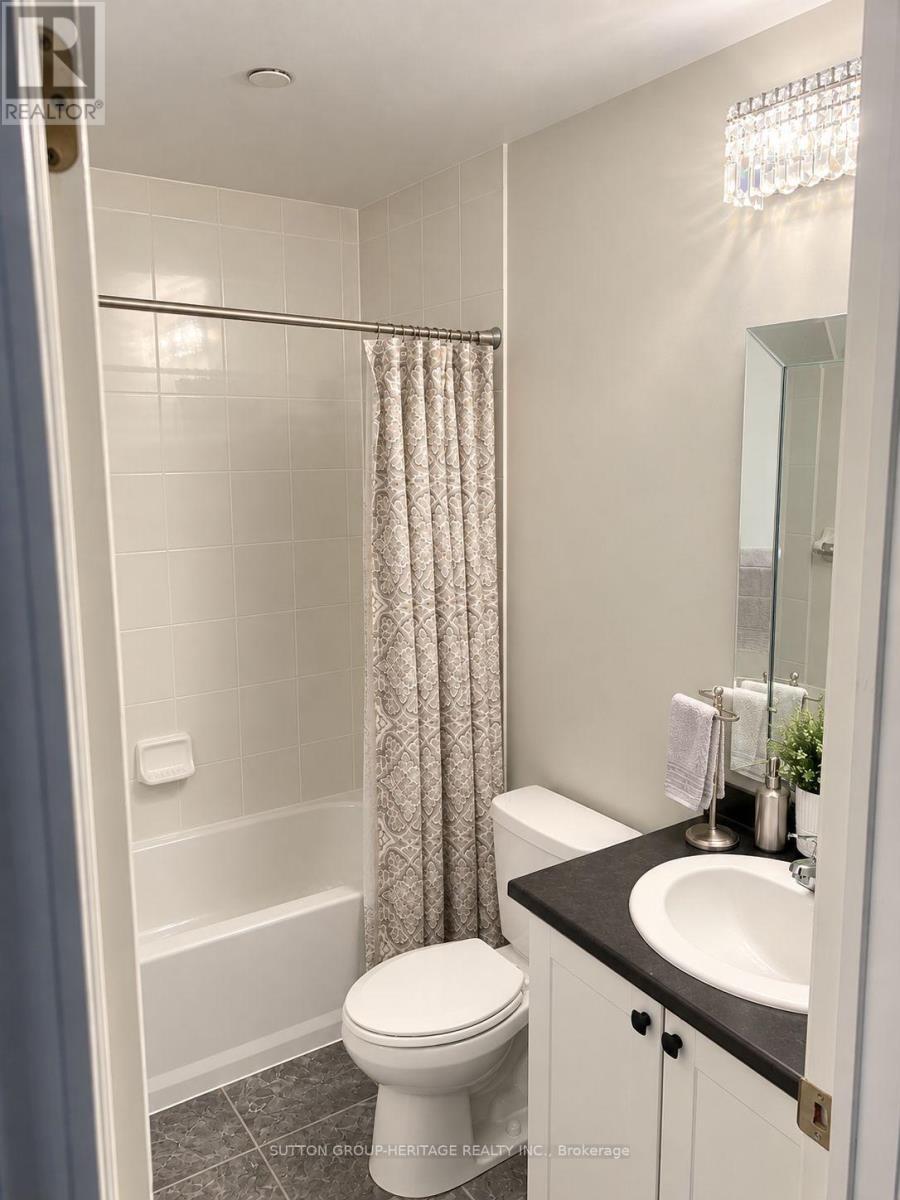 210 - 84 Aspen Springs Drive, Clarington, Ontario  L1C 0V3 - Photo 11 - E13876722