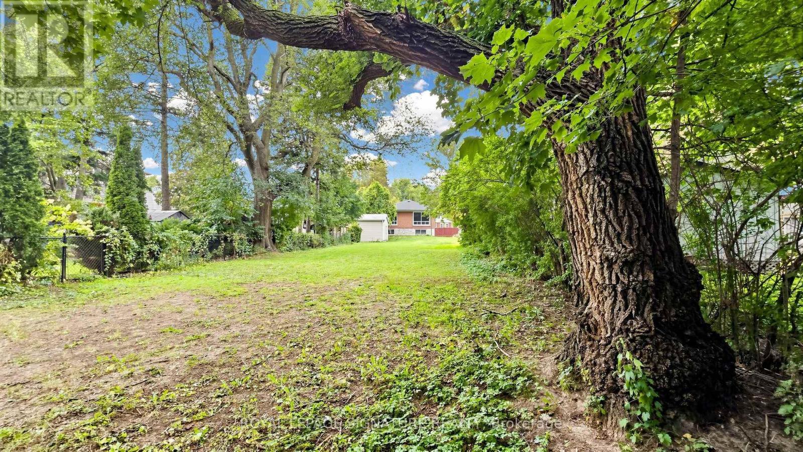 35 Florens Avenue, Toronto, Ontario  M1L 1R7 - Photo 38 - E13876734