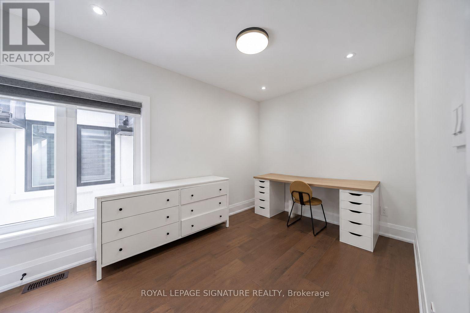 540b Pharmacy Avenue, Toronto, Ontario  M1L 3G6 - Photo 26 - E13876736
