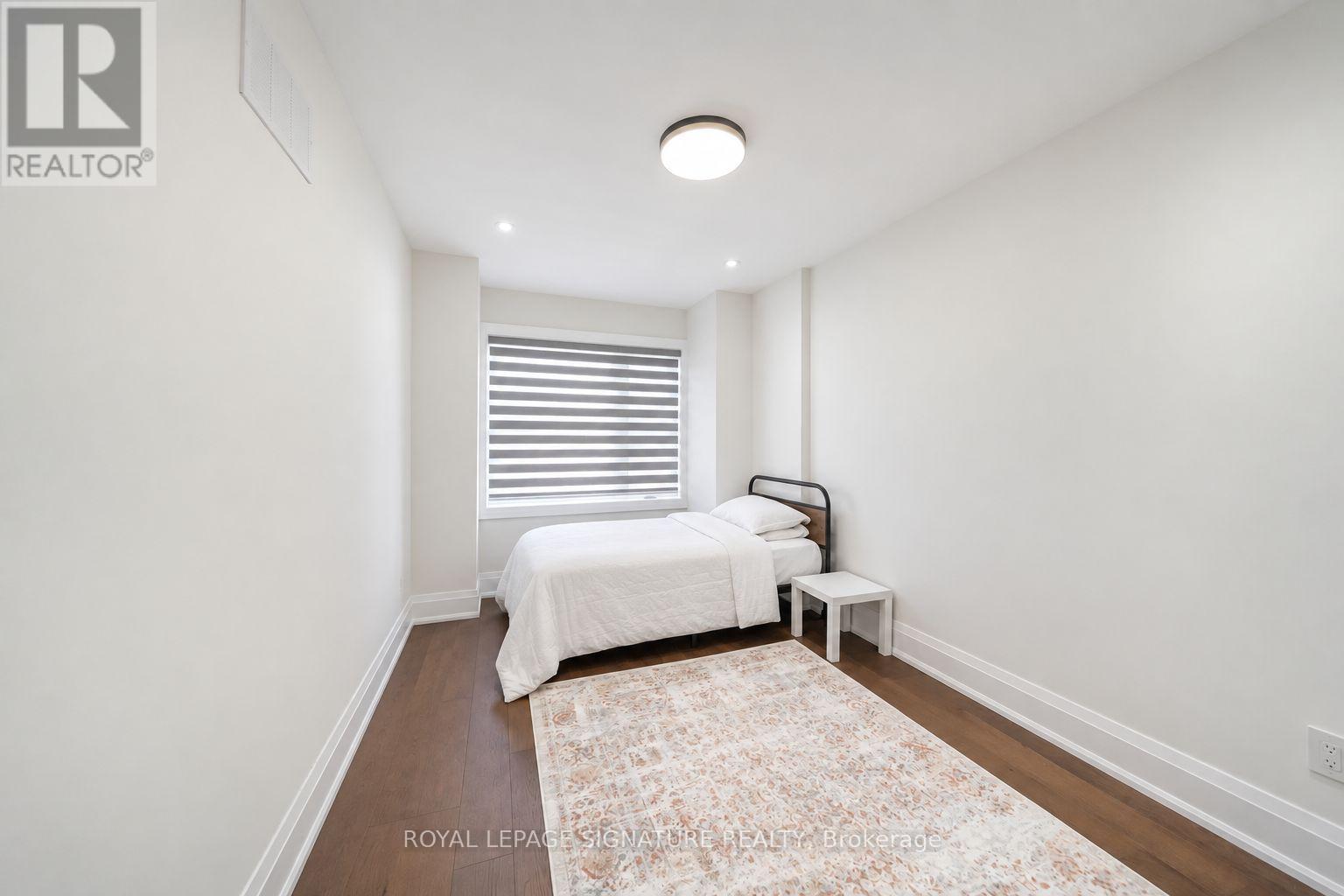 540b Pharmacy Avenue, Toronto, Ontario  M1L 3G6 - Photo 29 - E13876736