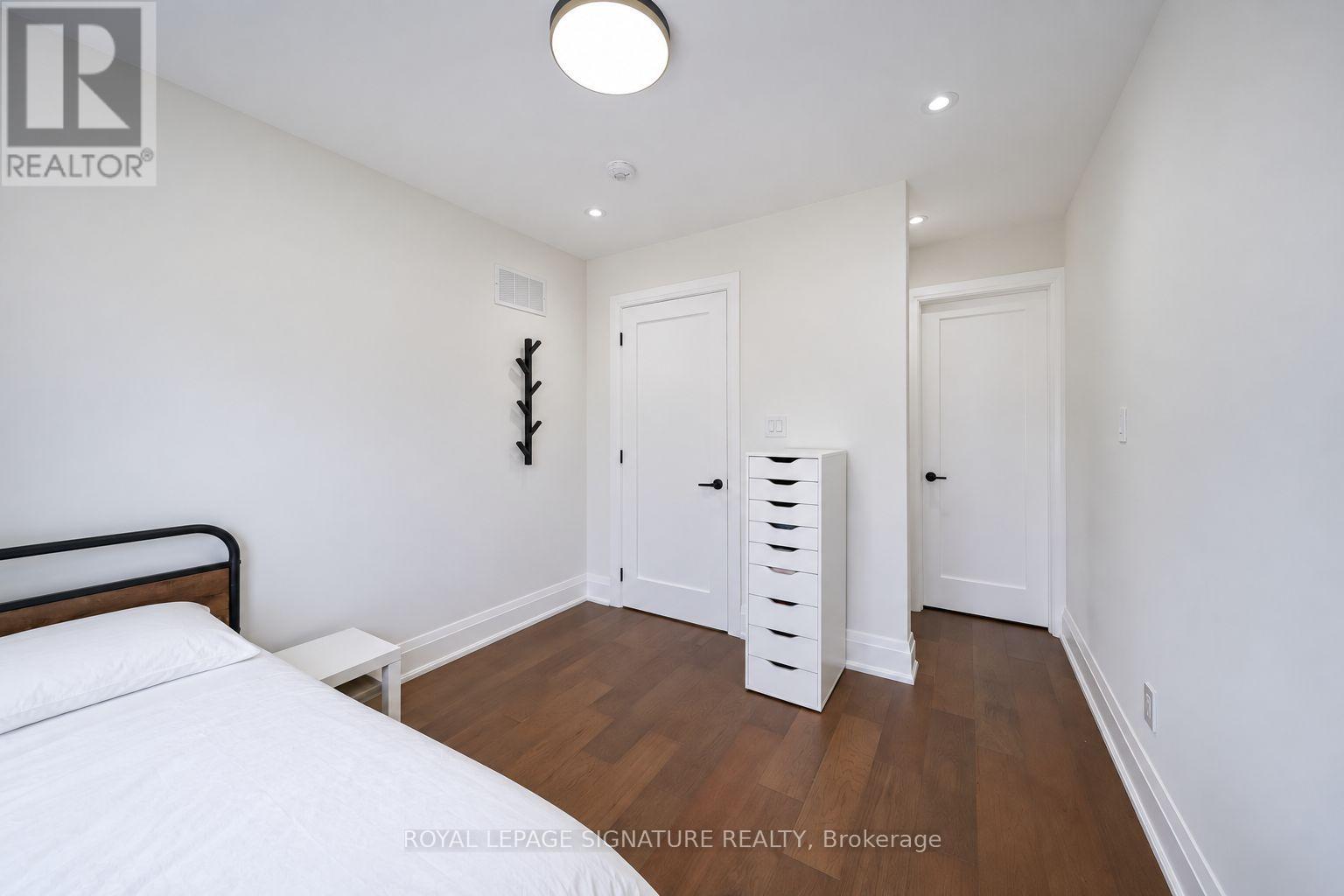 540b Pharmacy Avenue, Toronto, Ontario  M1L 3G6 - Photo 33 - E13876736