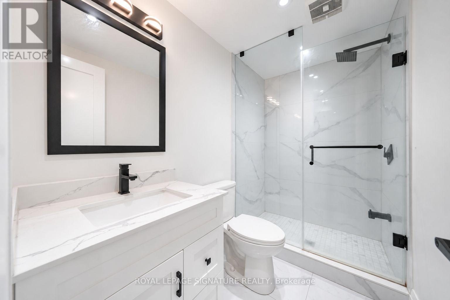 540b Pharmacy Avenue, Toronto, Ontario  M1L 3G6 - Photo 42 - E13876736