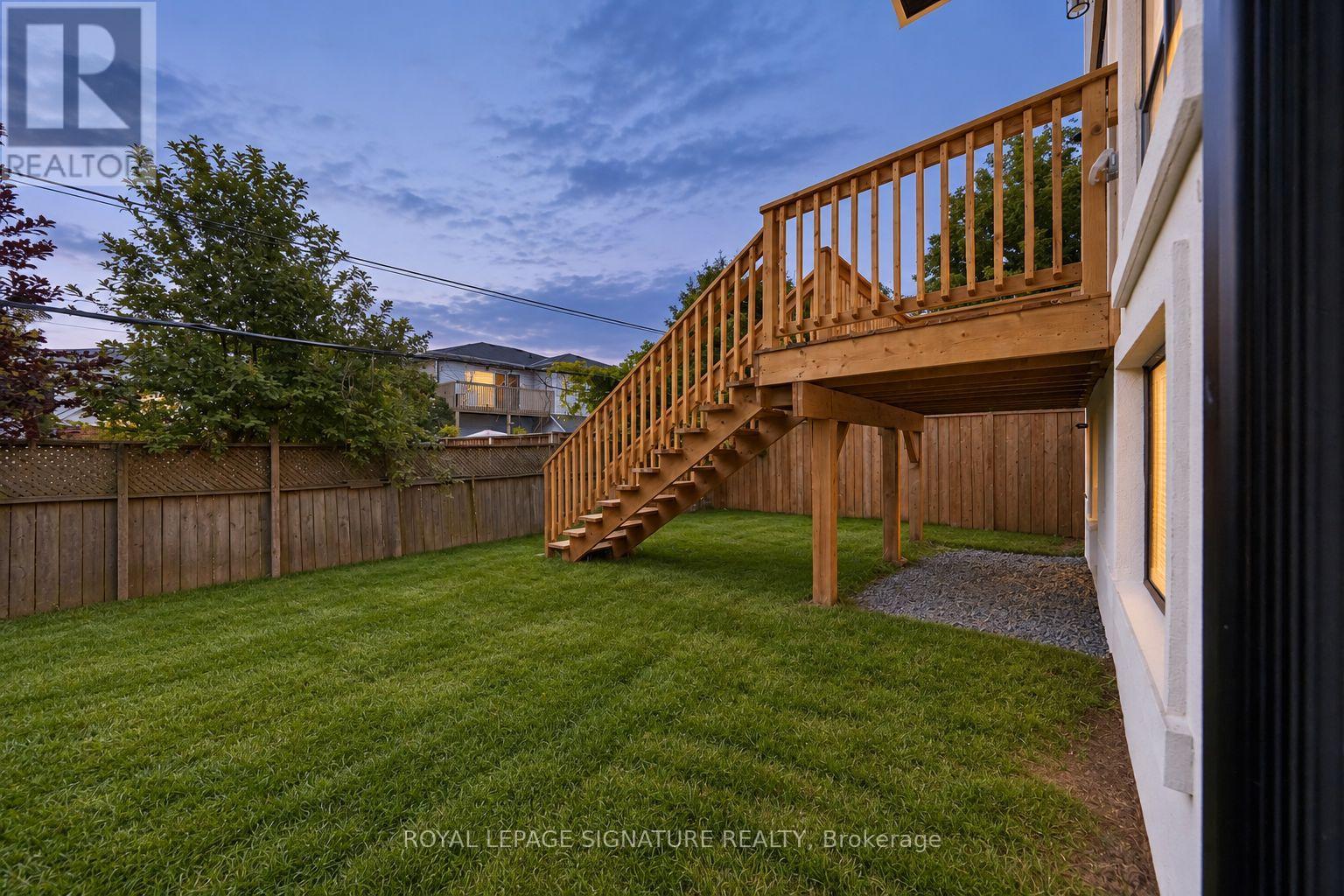 540b Pharmacy Avenue, Toronto, Ontario  M1L 3G6 - Photo 47 - E13876736