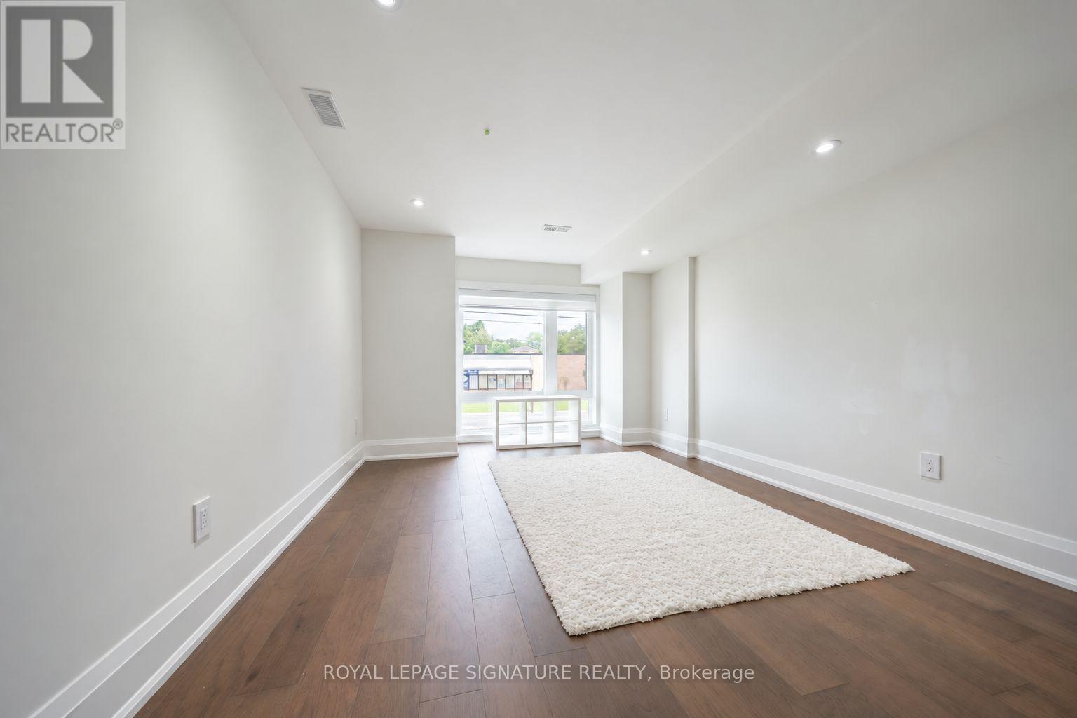540b Pharmacy Avenue, Toronto, Ontario  M1L 3G6 - Photo 6 - E13876736