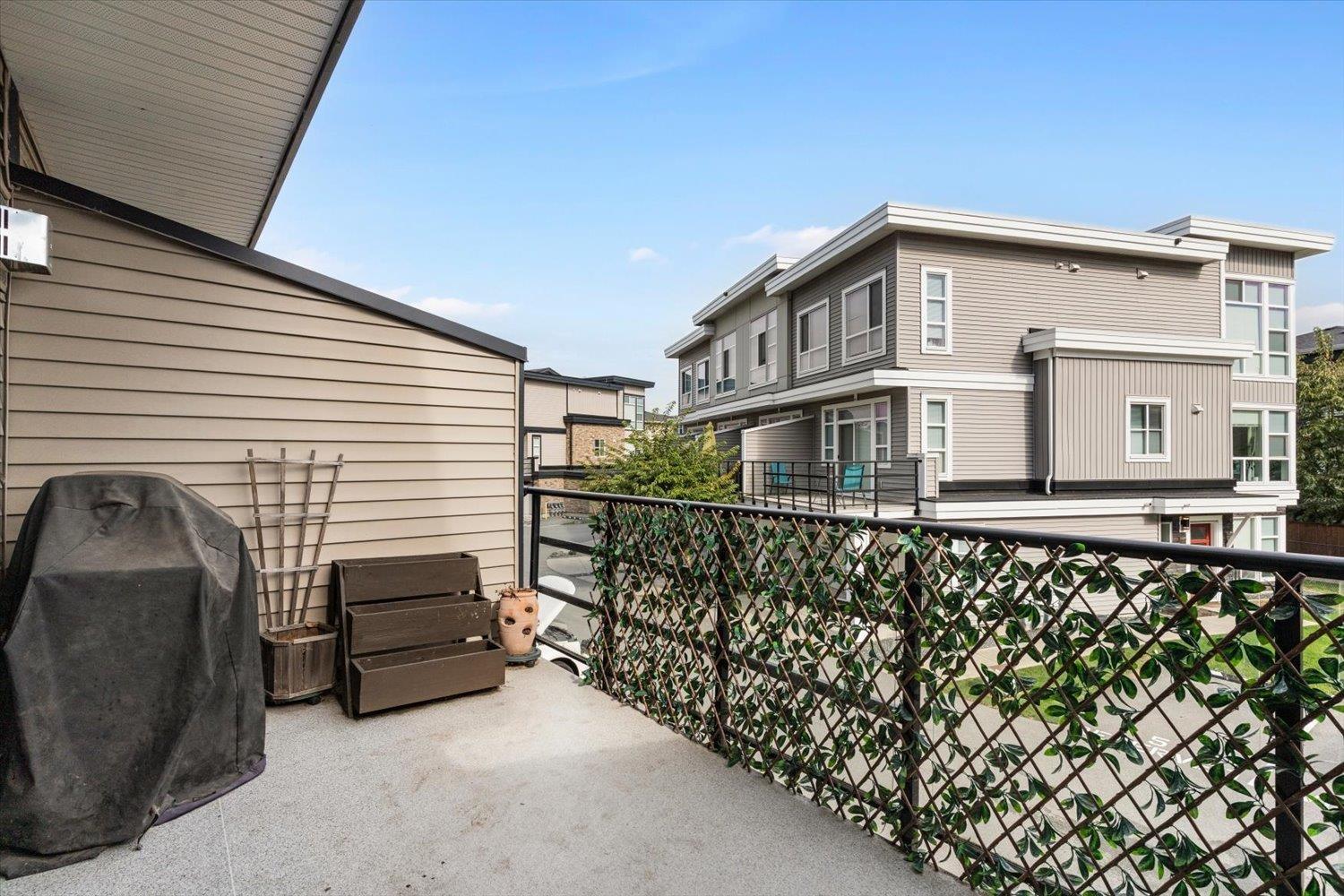 12 8413 MIDTOWN WAY|Chilliwack Proper South