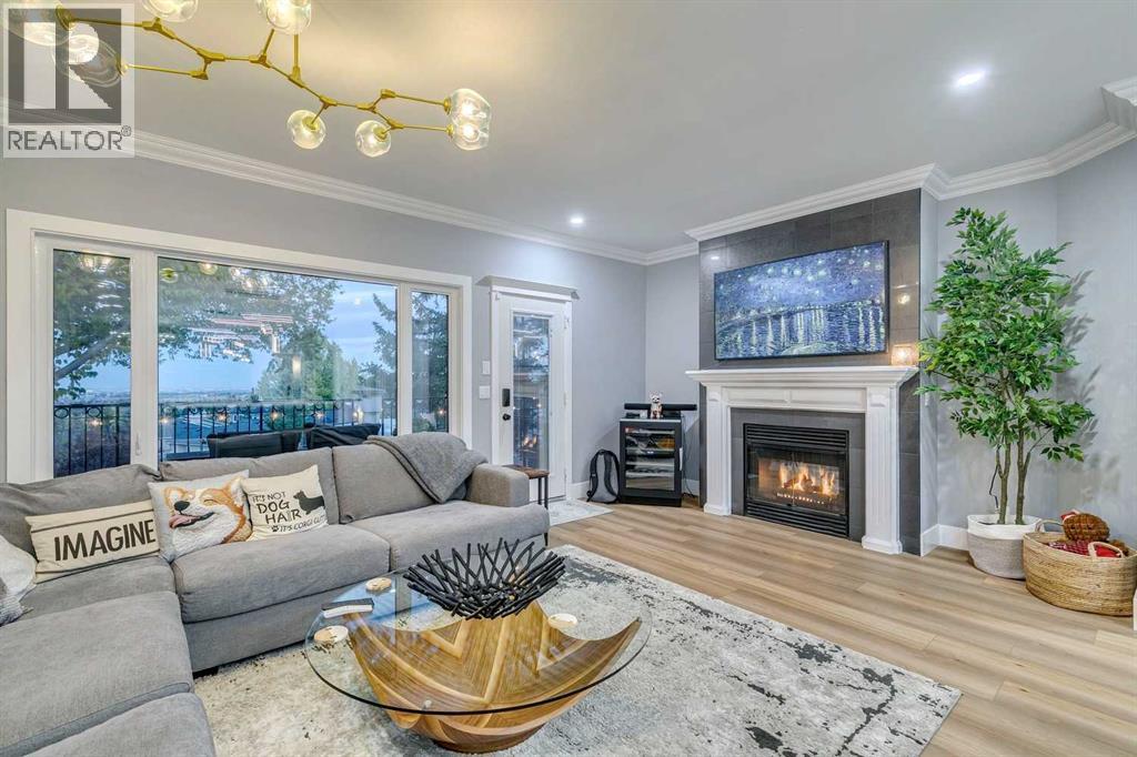 63 Prominence Point SW, Calgary, Alberta  T3H 3E8 - Photo 6 - A2350469