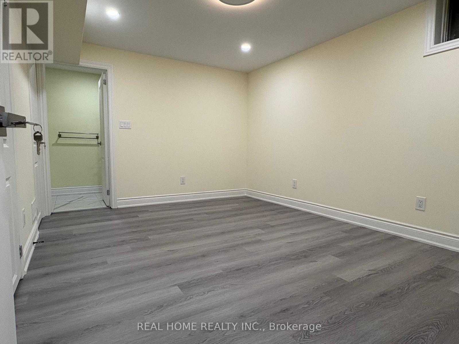 Lower Level - 34 Lagani Avenue, Richmond Hill (Doncrest), Ontario  L4B 3E1 - Photo 17 - N13876520