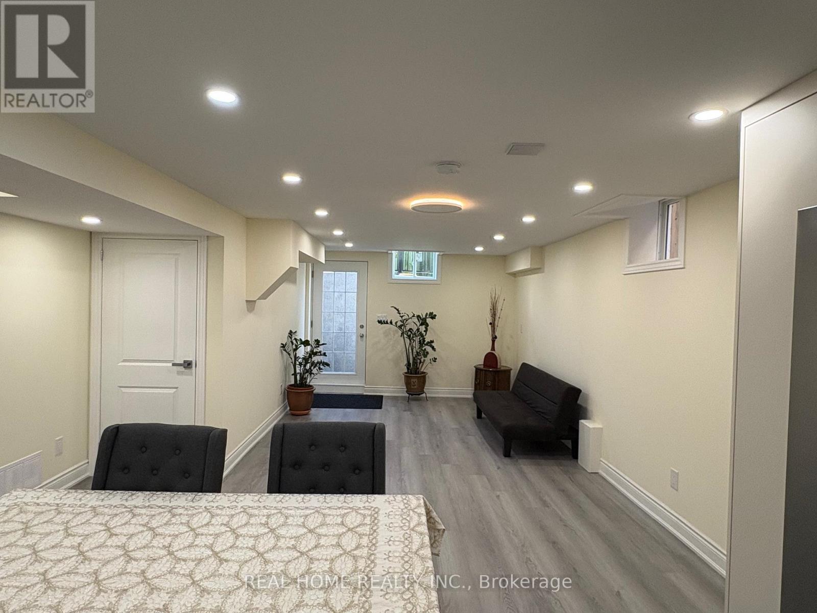 Lower Level - 34 Lagani Avenue, Richmond Hill (Doncrest), Ontario  L4B 3E1 - Photo 8 - N13876520
