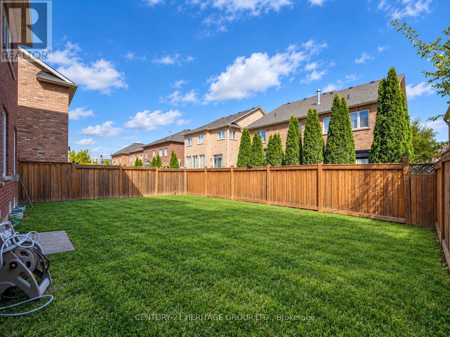 41 Leith Drive, Bradford West Gwillimbury, Ontario  L3Z 0V6 - Photo 24 - N13876528