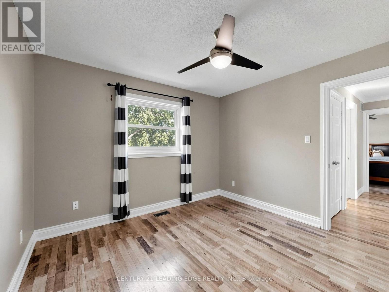 97 Tulip Street, Georgina, Ontario  L4P 1C6 - Photo 37 - N13876546