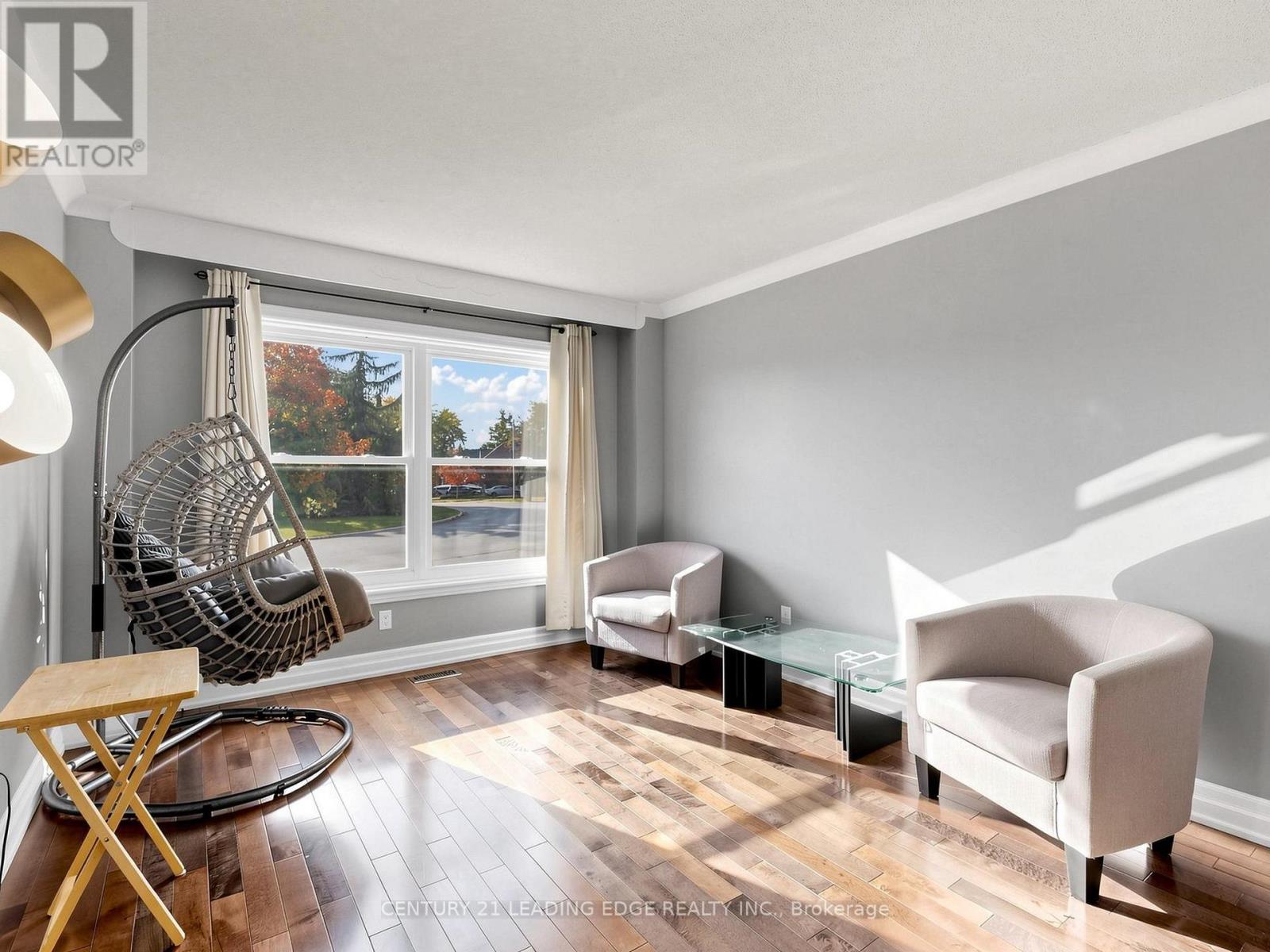 97 Tulip Street, Georgina, Ontario  L4P 1C6 - Photo 7 - N13876546