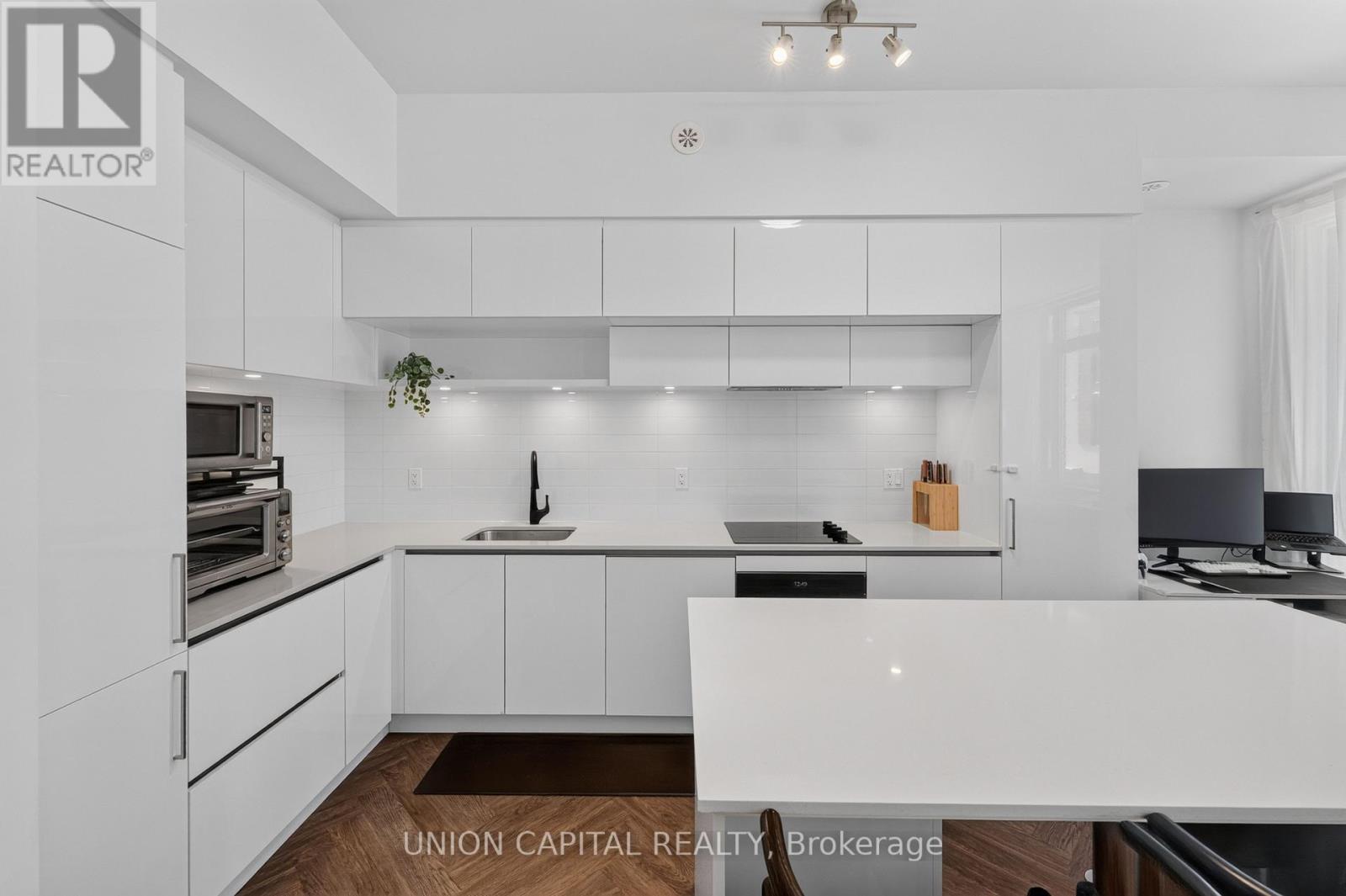 1227 - 8 David Eyer Road, Richmond Hill, Ontario  L4S 0N3 - Photo 6 - N13876644