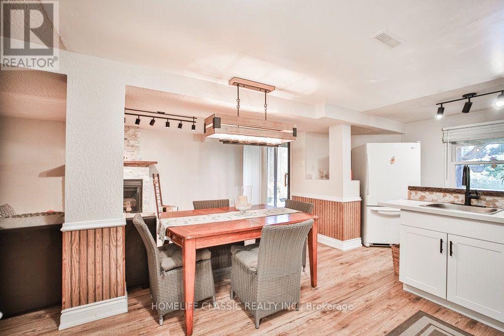 427 Crossland Gate, Newmarket, Ontario  L3X 1B9 - Photo 17 - N13876660