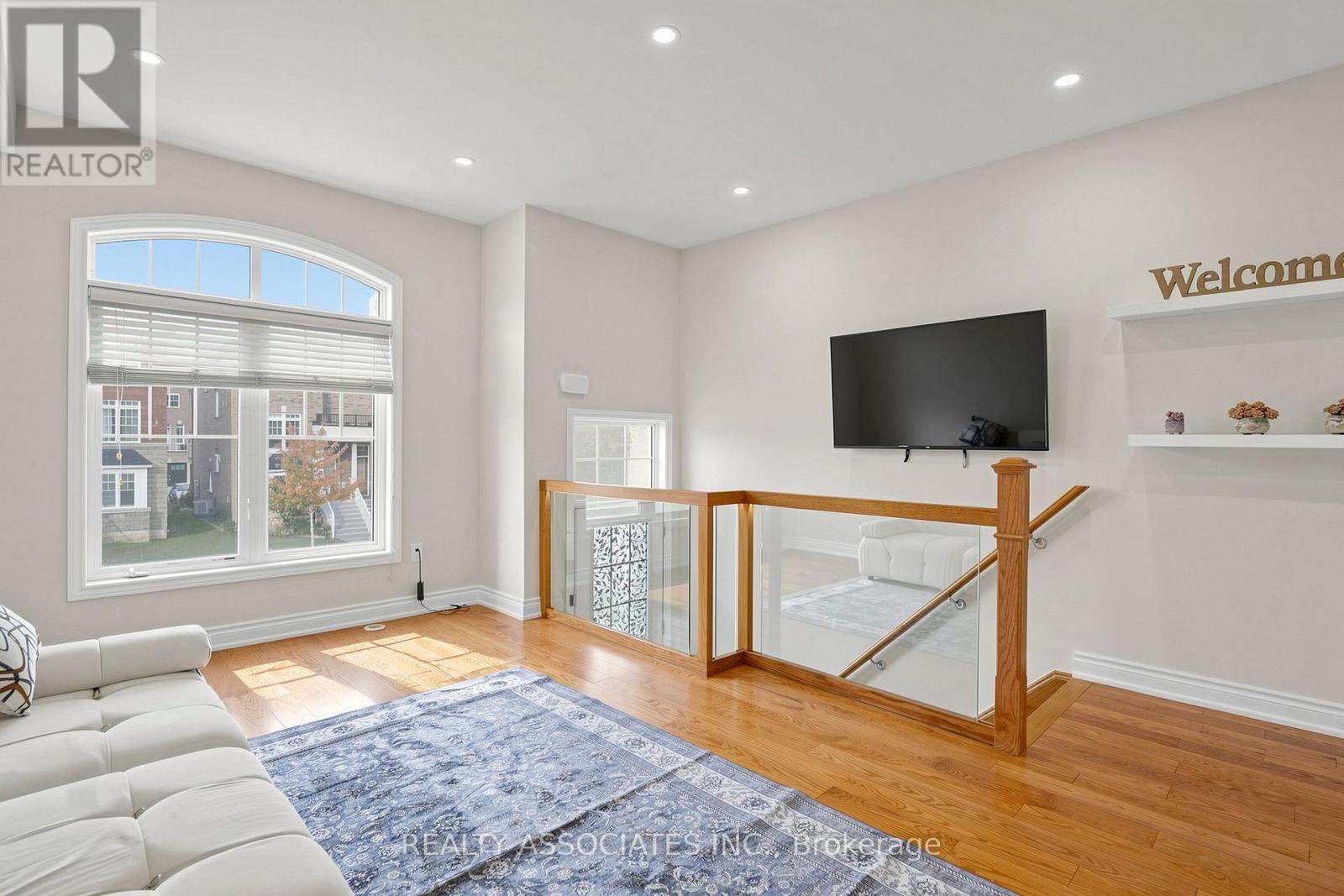 297 Delray Drive, Markham, Ontario  L6E 0P8 - Photo 5 - N13876694