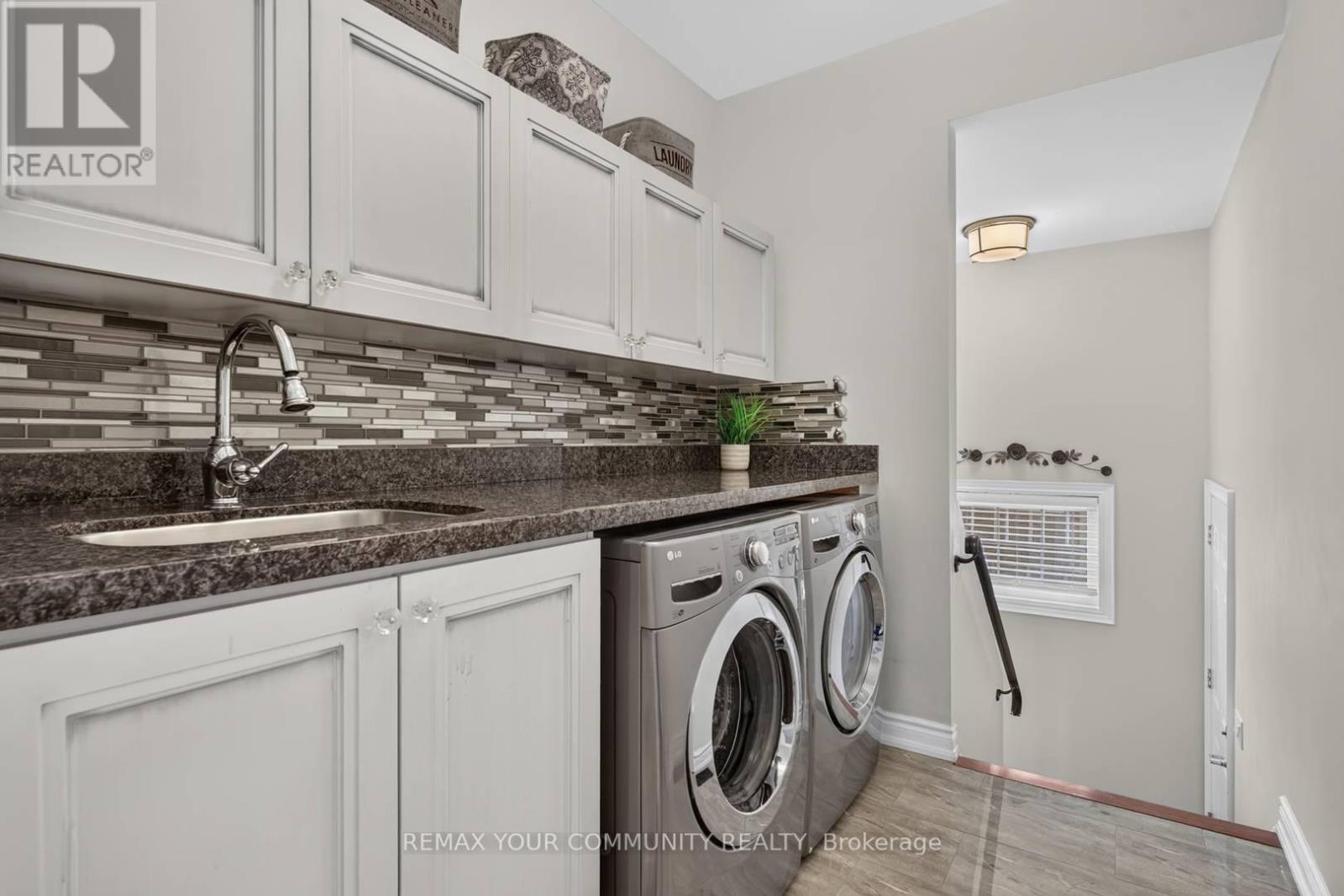 38 Dimarino Drive, Vaughan, Ontario  L6A 0E8 - Photo 18 - N13876744