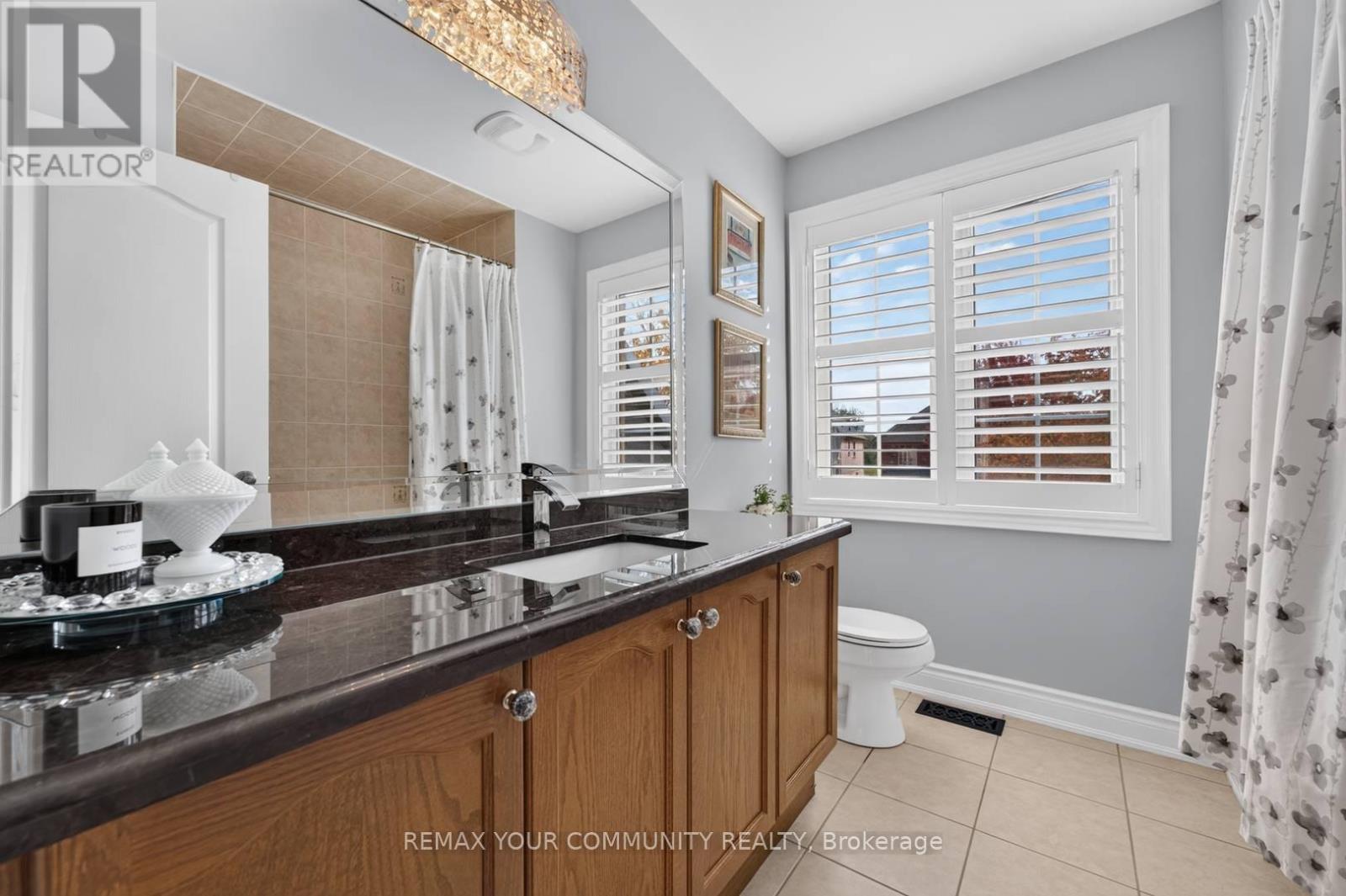 38 Dimarino Drive, Vaughan, Ontario  L6A 0E8 - Photo 30 - N13876744