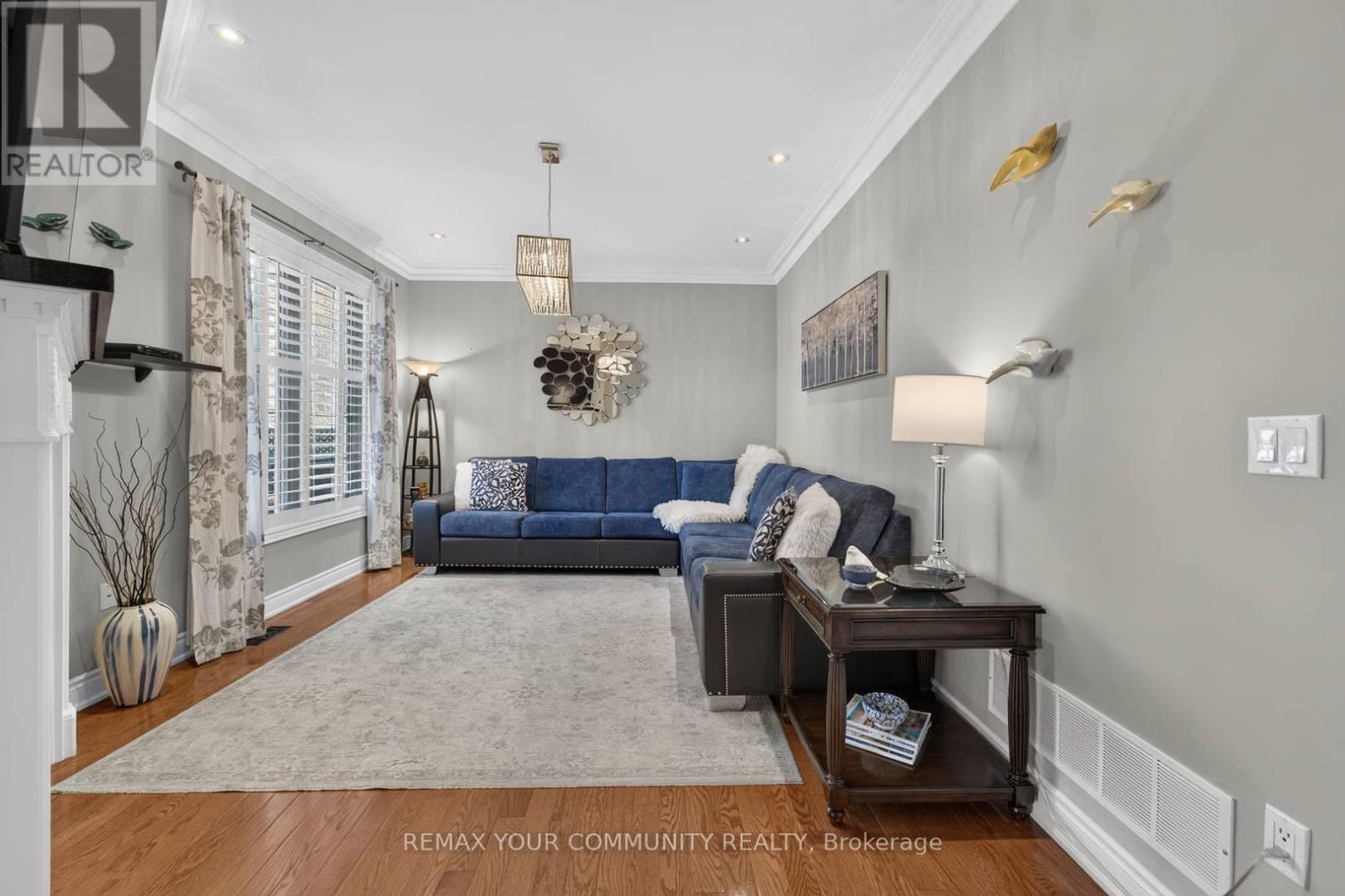 38 Dimarino Drive, Vaughan, Ontario  L6A 0E8 - Photo 8 - N13876744