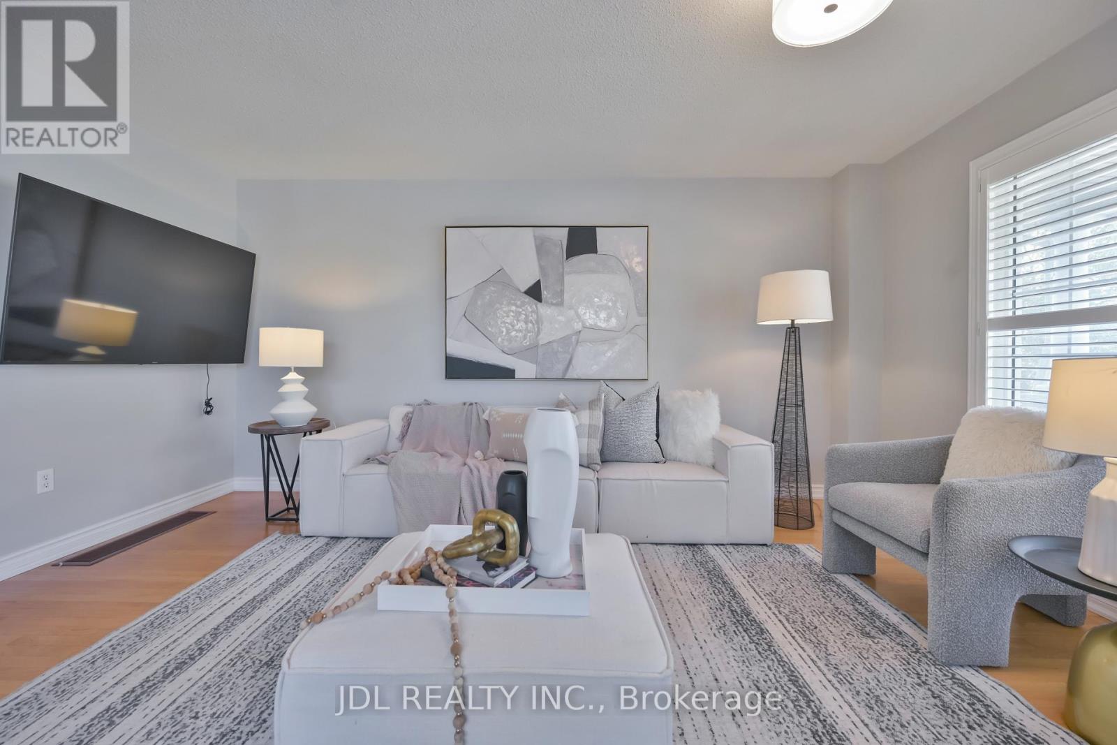 21 Iron Horse Avenue, Richmond Hill, Ontario  L4B 4H2 - Photo 6 - N13876778
