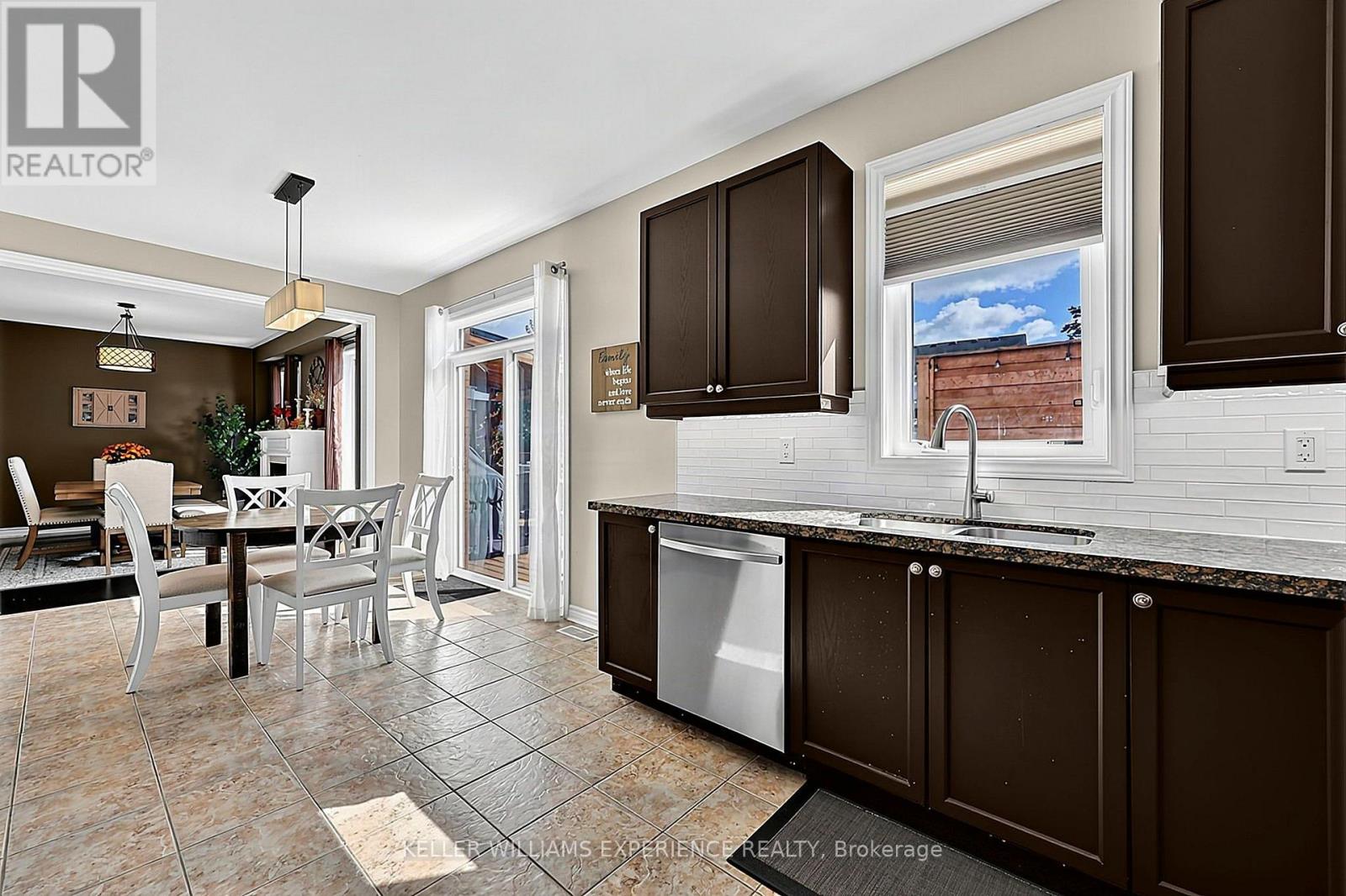 73 Latimer Avenue, Essa, Ontario  L0M 1B5 - Photo 12 - N13876800