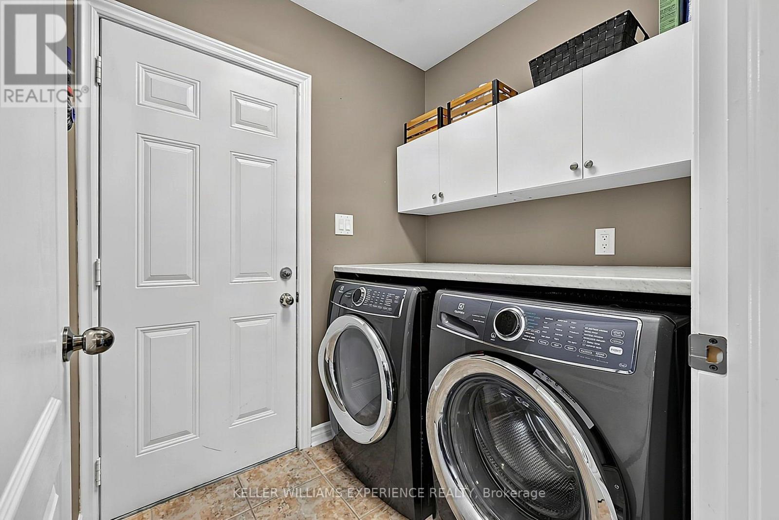 73 Latimer Avenue, Essa, Ontario  L0M 1B5 - Photo 21 - N13876800