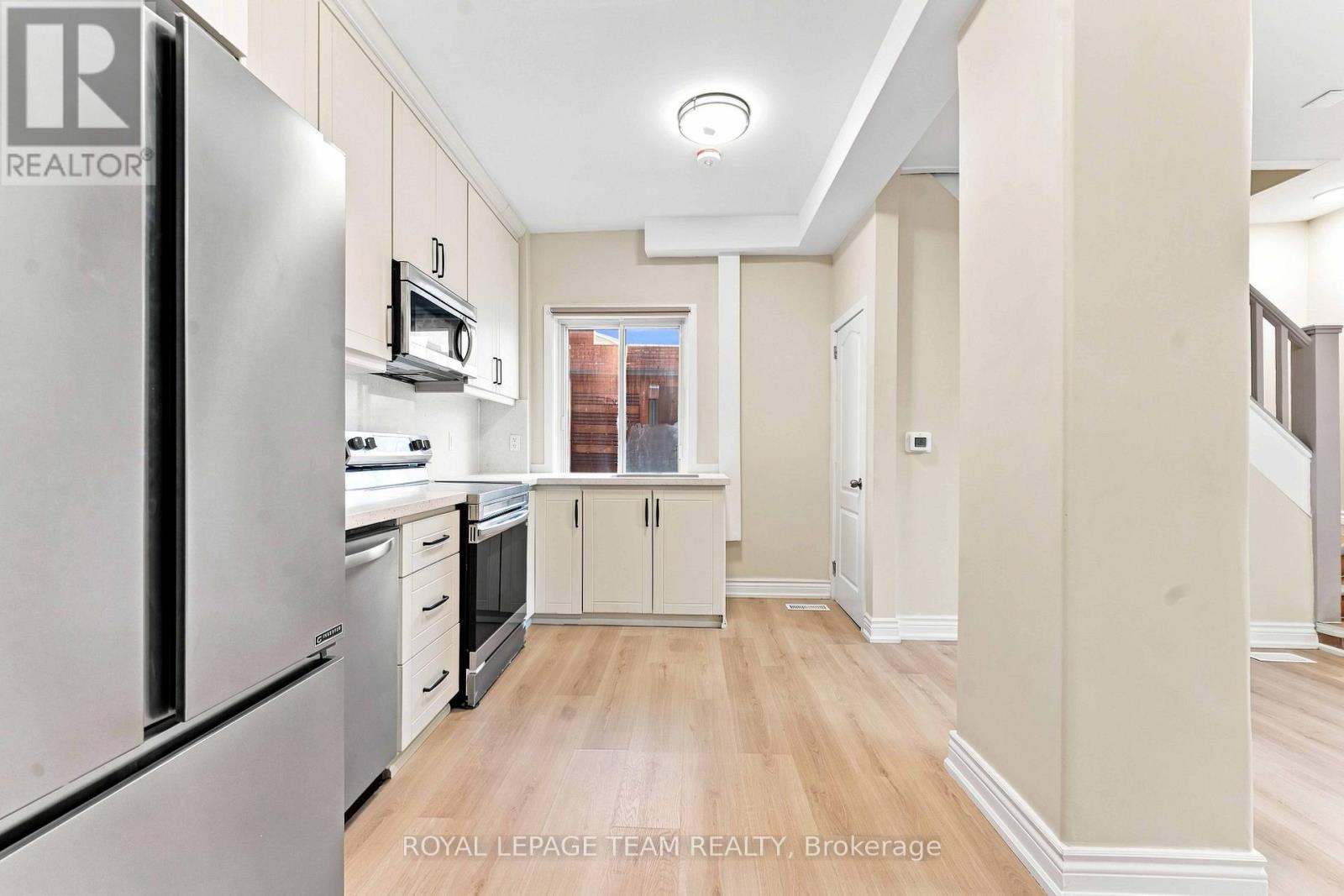 C - 13 Balsam Street, Ottawa, Ontario K1R 6W6 - Photo 2 - X13876518