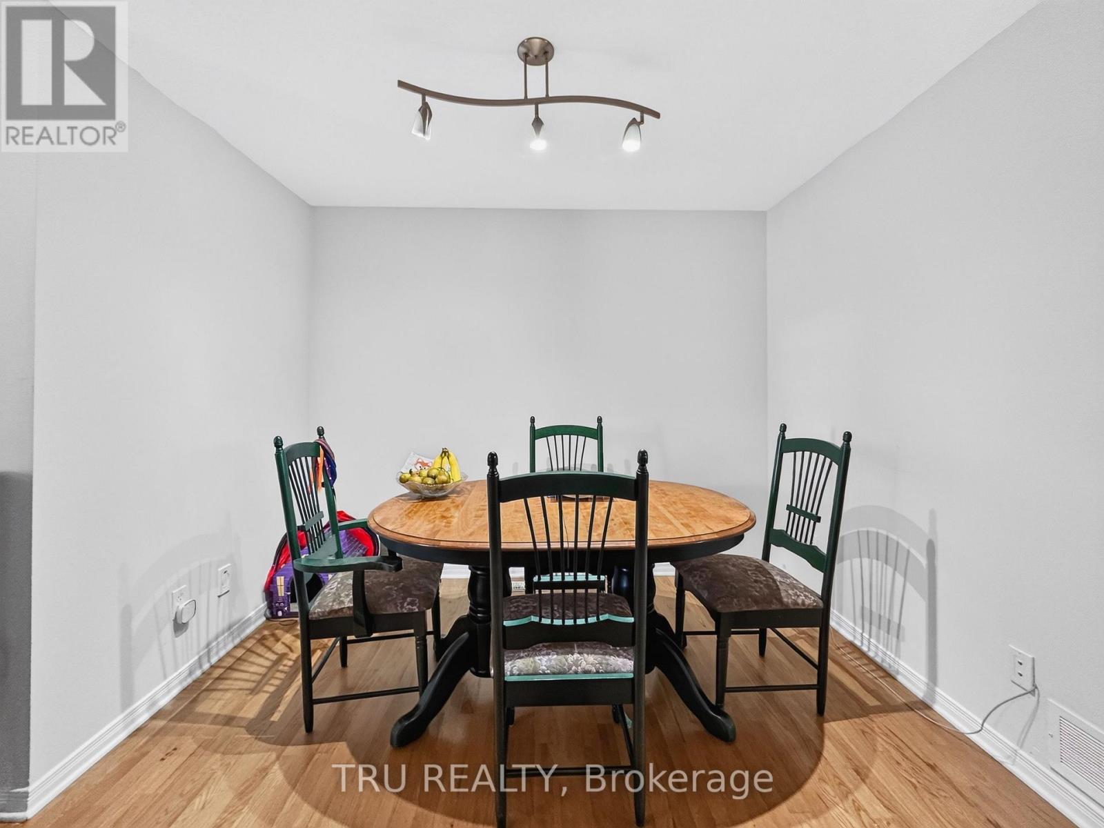 75 Silverlace Private, Ottawa, Ontario  K1T 3Z8 - Photo 6 - X13876568