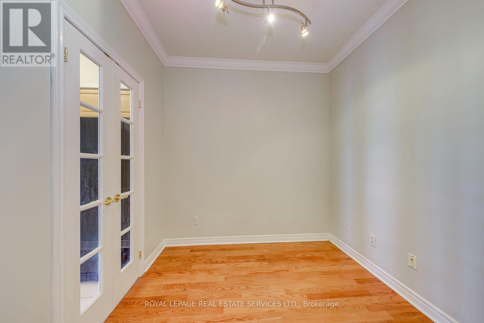 Uph5 - 60 Old Mill Road, Oakville, Ontario  L6J 7V9 - Photo 12 - W13876468