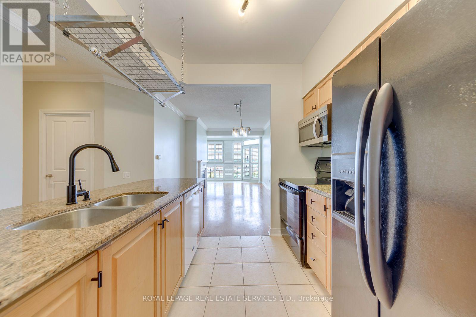 Uph5 - 60 Old Mill Road, Oakville, Ontario  L6J 7V9 - Photo 17 - W13876468