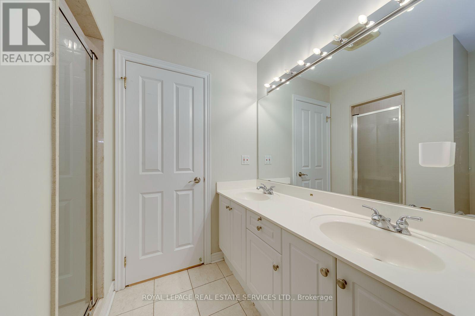 Uph5 - 60 Old Mill Road, Oakville, Ontario  L6J 7V9 - Photo 30 - W13876468