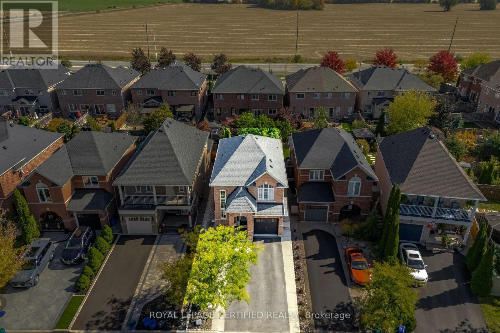 106 Ballantine Drive, Halton Hills, Ontario  L7G 6M7 - Photo 3 - W13876508