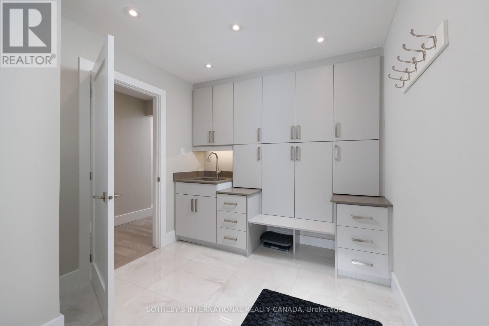 1816 Paddock Crescent, Mississauga, Ontario  L5L 3E4 - Photo 17 - W13876548