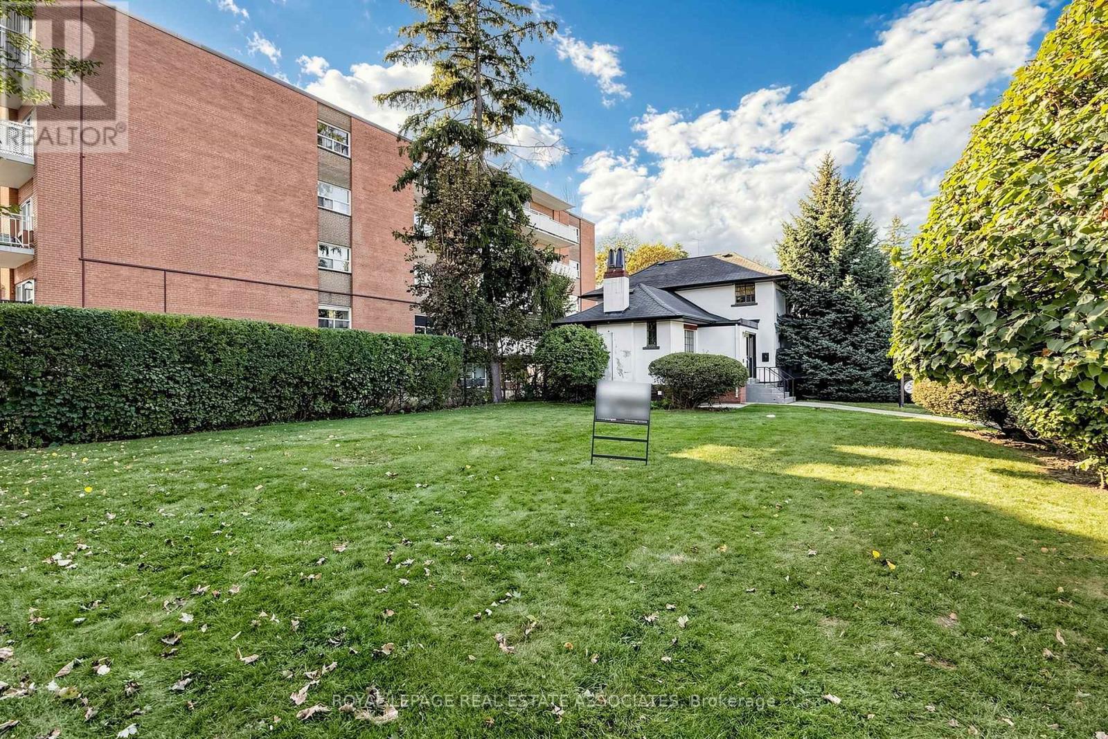 298 Lakeshore Road E, Mississauga, Ontario  L5G 1H2 - Photo 38 - W13876564