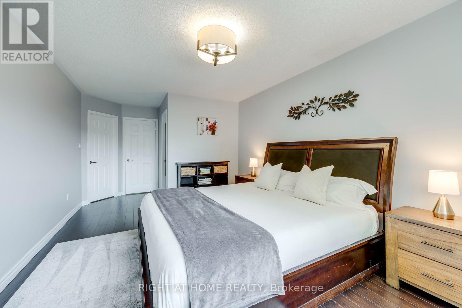 2416 Lazio Lane, Oakville, Ontario  L6M 4P4 - Photo 17 - W13876606