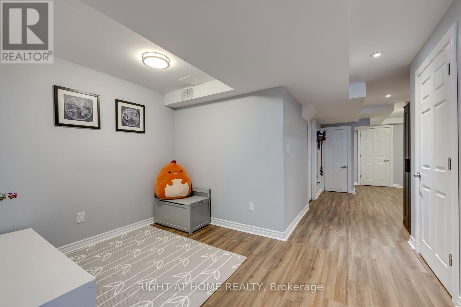 2416 Lazio Lane, Oakville, Ontario  L6M 4P4 - Photo 32 - W13876606