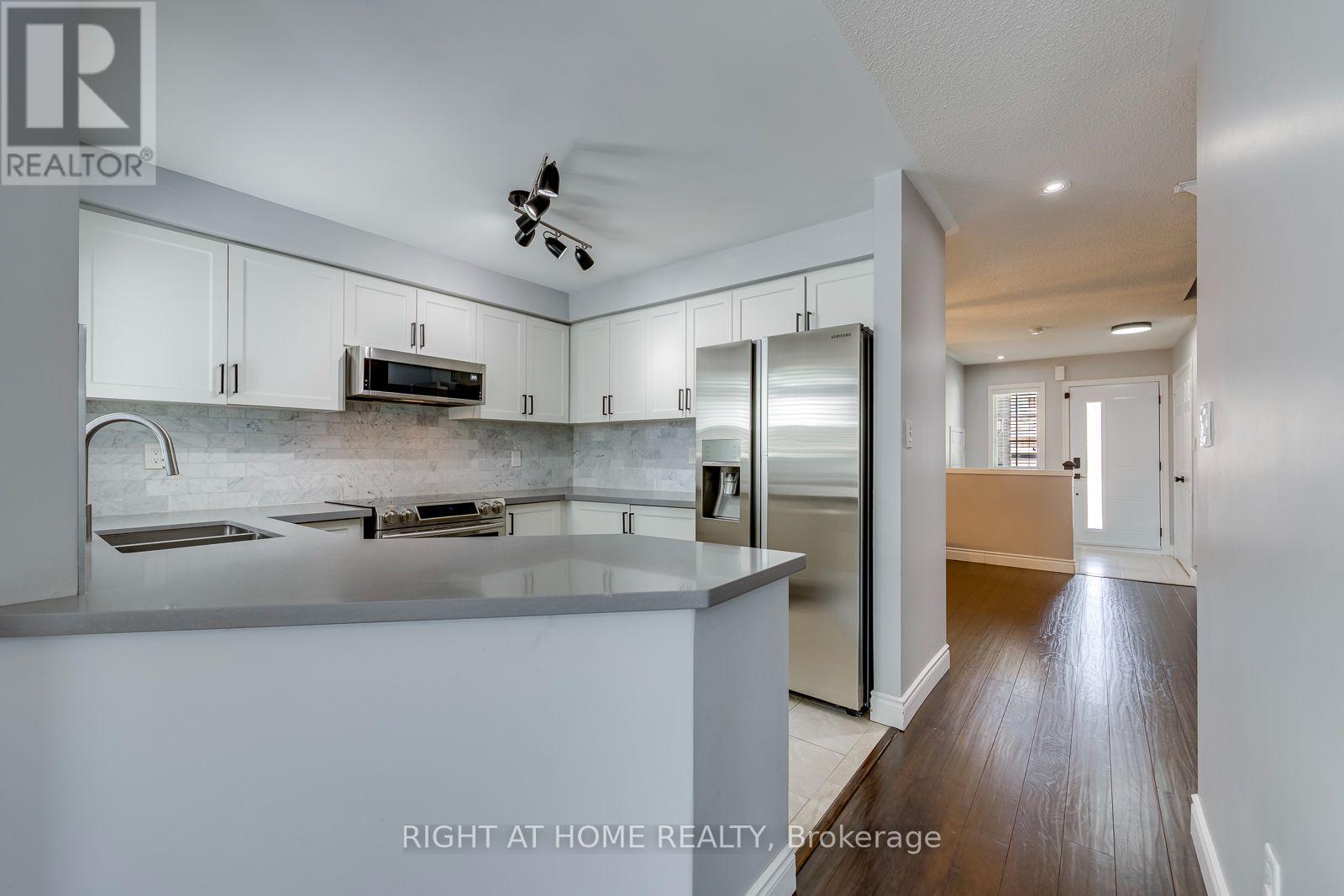 2416 Lazio Lane, Oakville, Ontario  L6M 4P4 - Photo 6 - W13876606